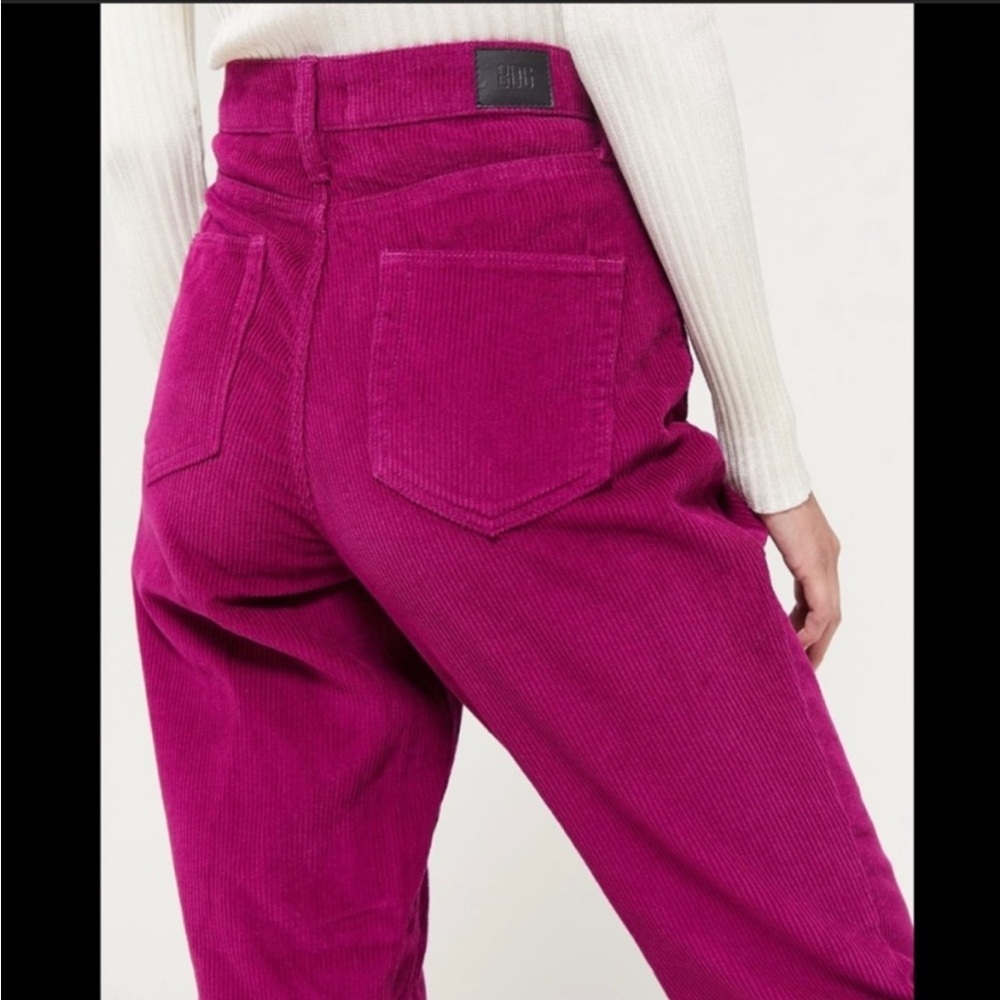 BDG Urban Outfitters Mom High-Rise Magenta Corduroy Pants .Size 26